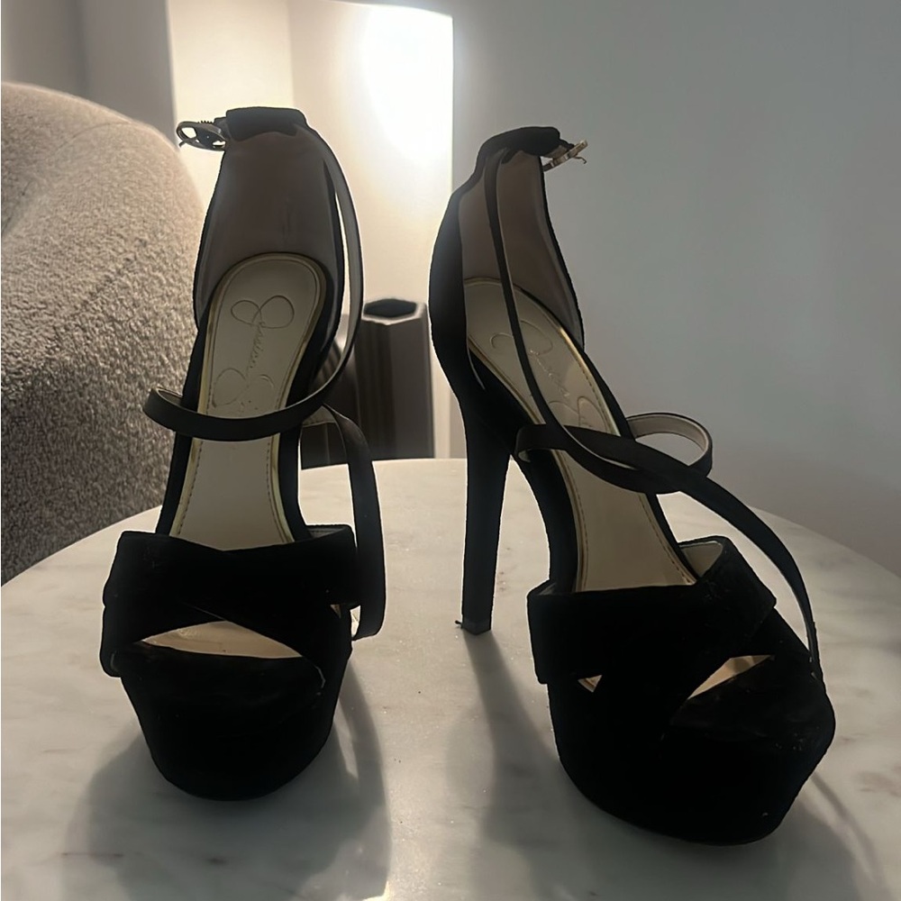 Very Beautiful Black Black Heels